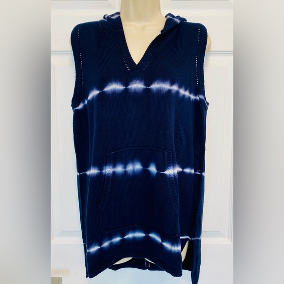 Bundle of 4 Beautiful knit Tops ! - Picture 8 of 9